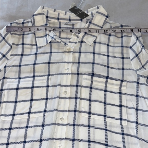 Reitmans Shirt Blue and White Plaid Button Down Top Women's Size 9 - Picture 6 of 10